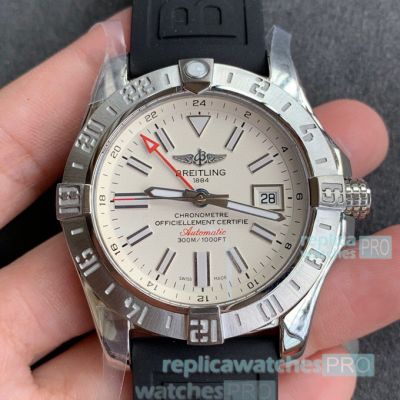 Swiss  Breitling Avenger II Seawolf Replica Watch White Dial Rubber Strap Asian ETA2836